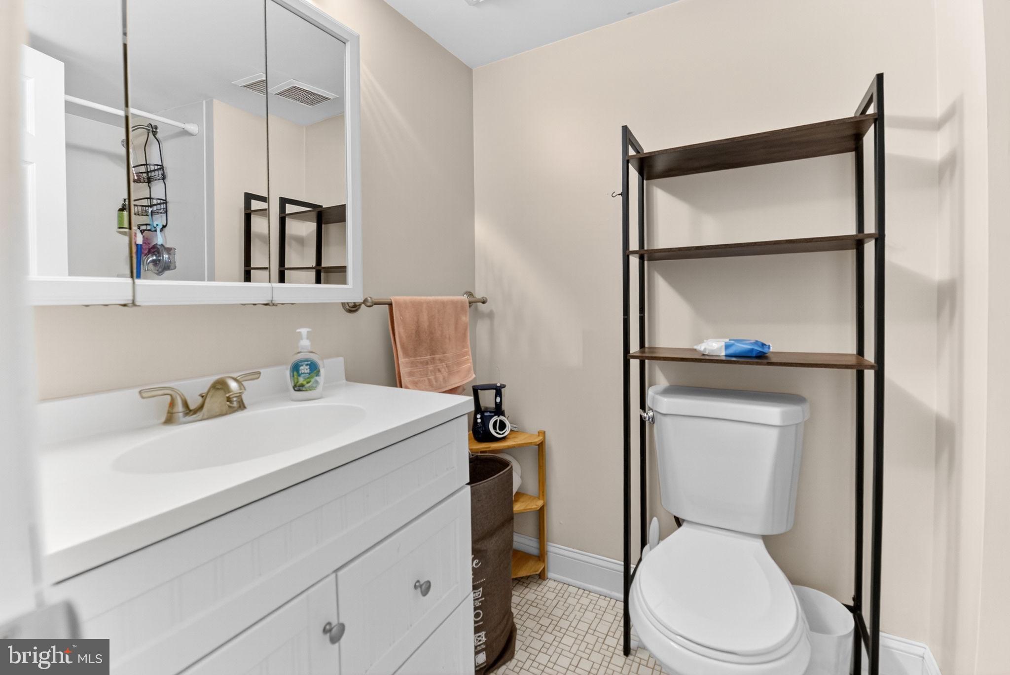 YORKSHIRE MDWS - Residential