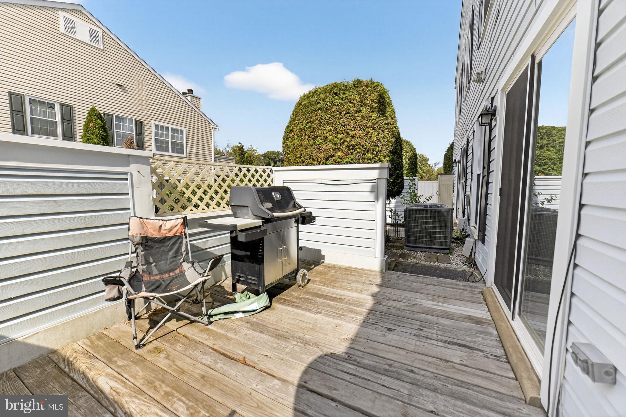 YORKSHIRE MDWS - Residential