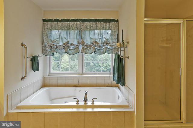 HUNTMASTER FARM ESTATES - Residential