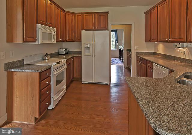 HUNTMASTER FARM ESTATES - Residential