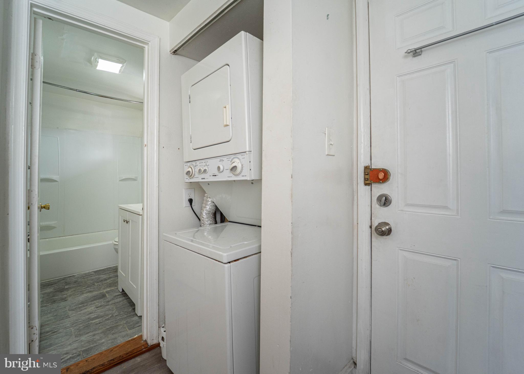 UNION SQUARE - Residential Income