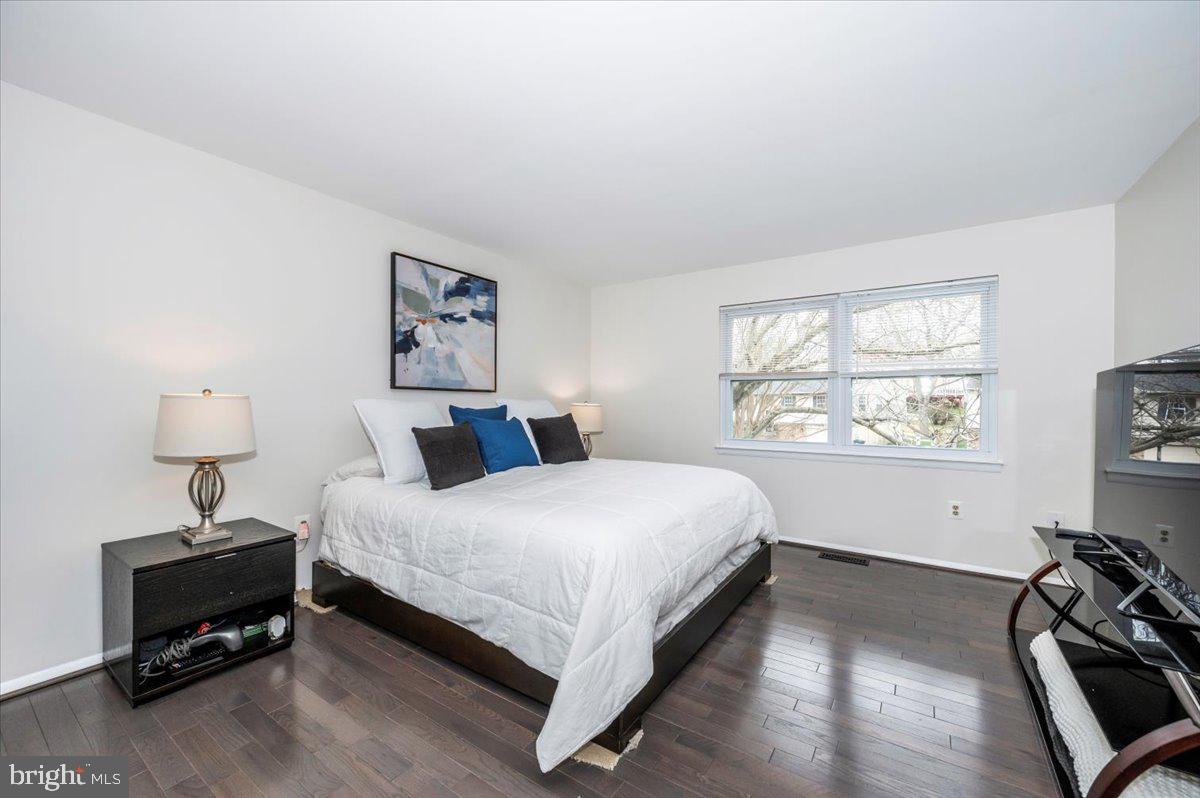 FLOWER HILL - Residential