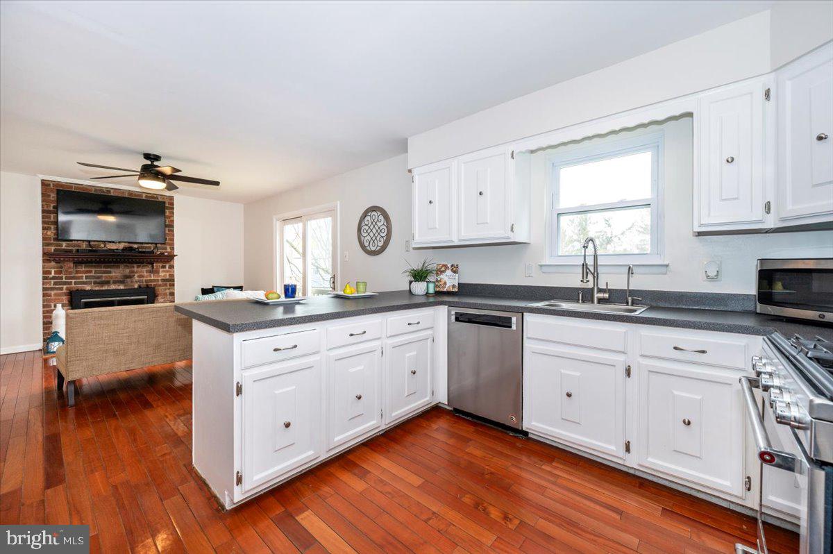 FLOWER HILL - Residential