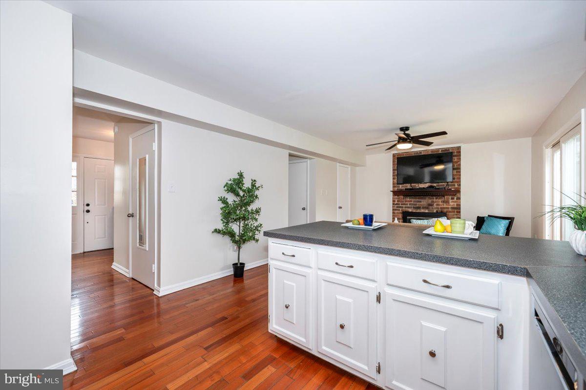 FLOWER HILL - Residential