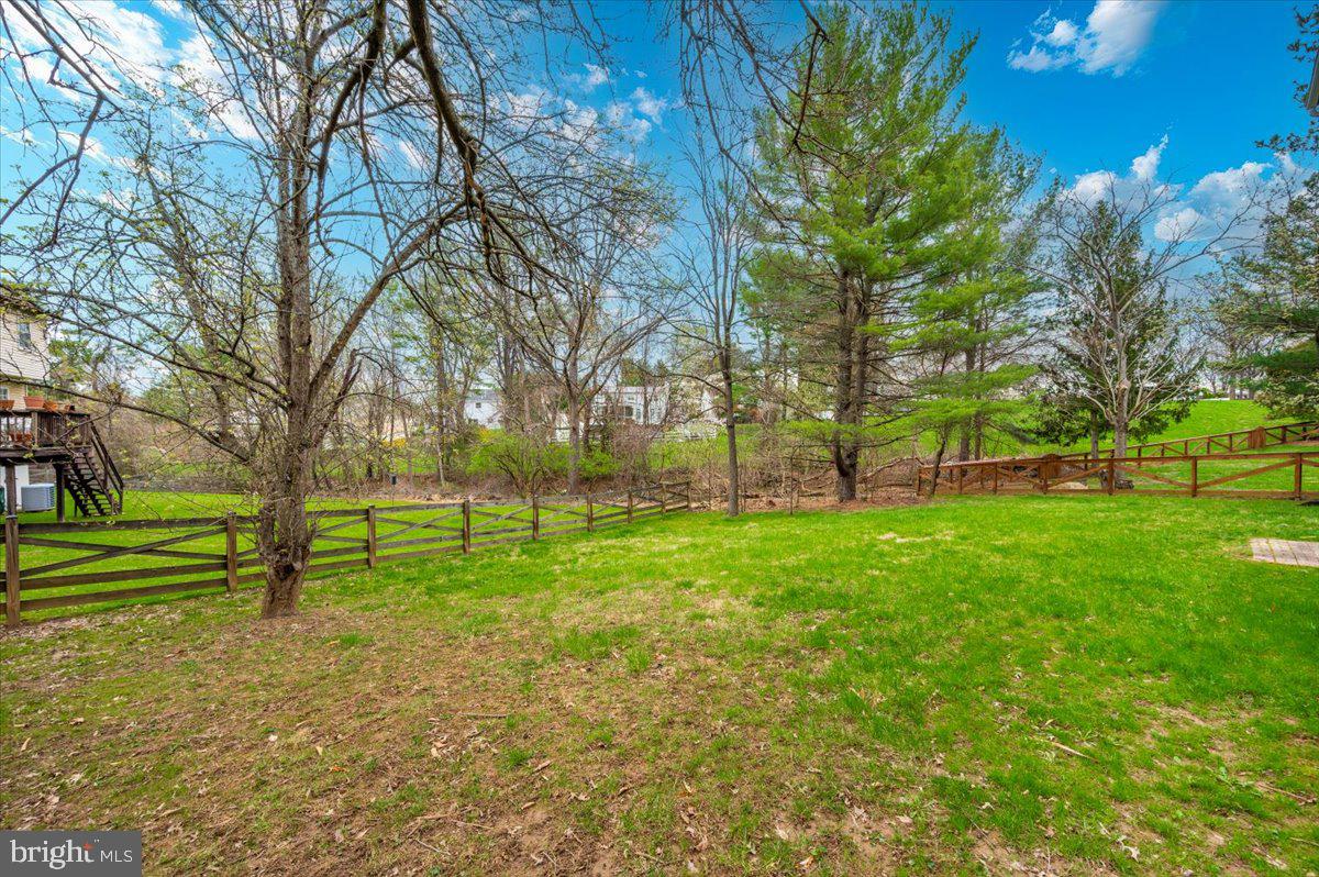 FLOWER HILL - Residential