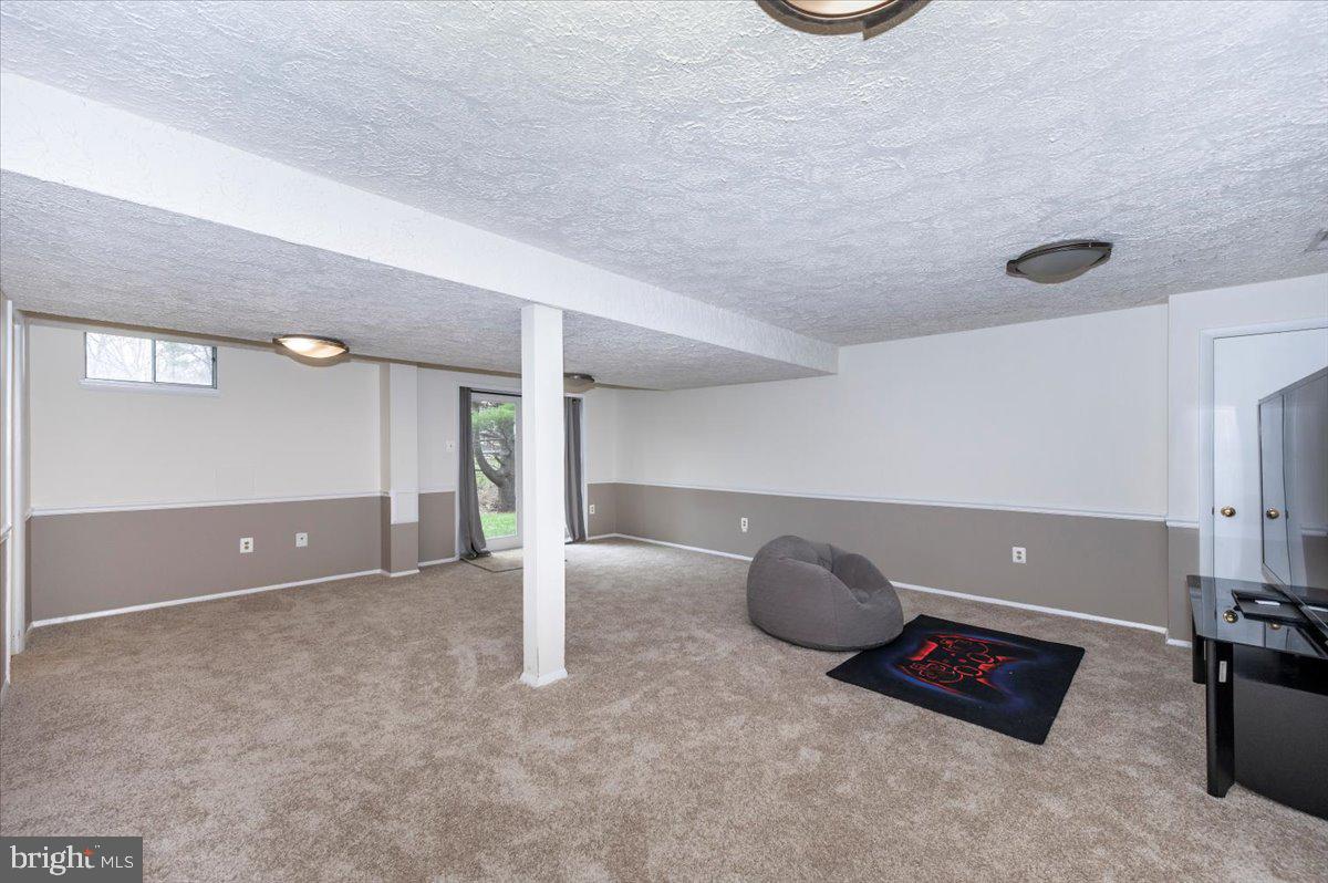 FLOWER HILL - Residential