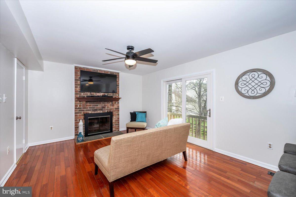 FLOWER HILL - Residential