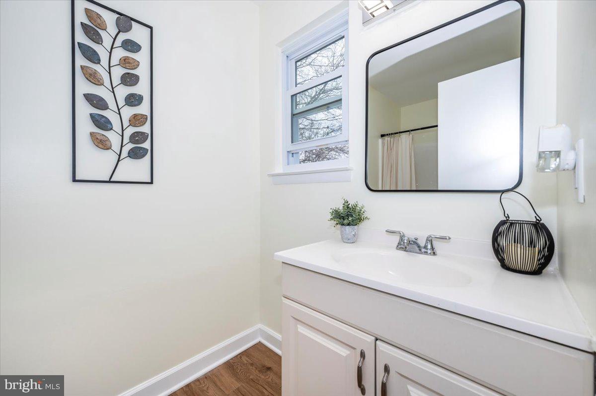 FLOWER HILL - Residential