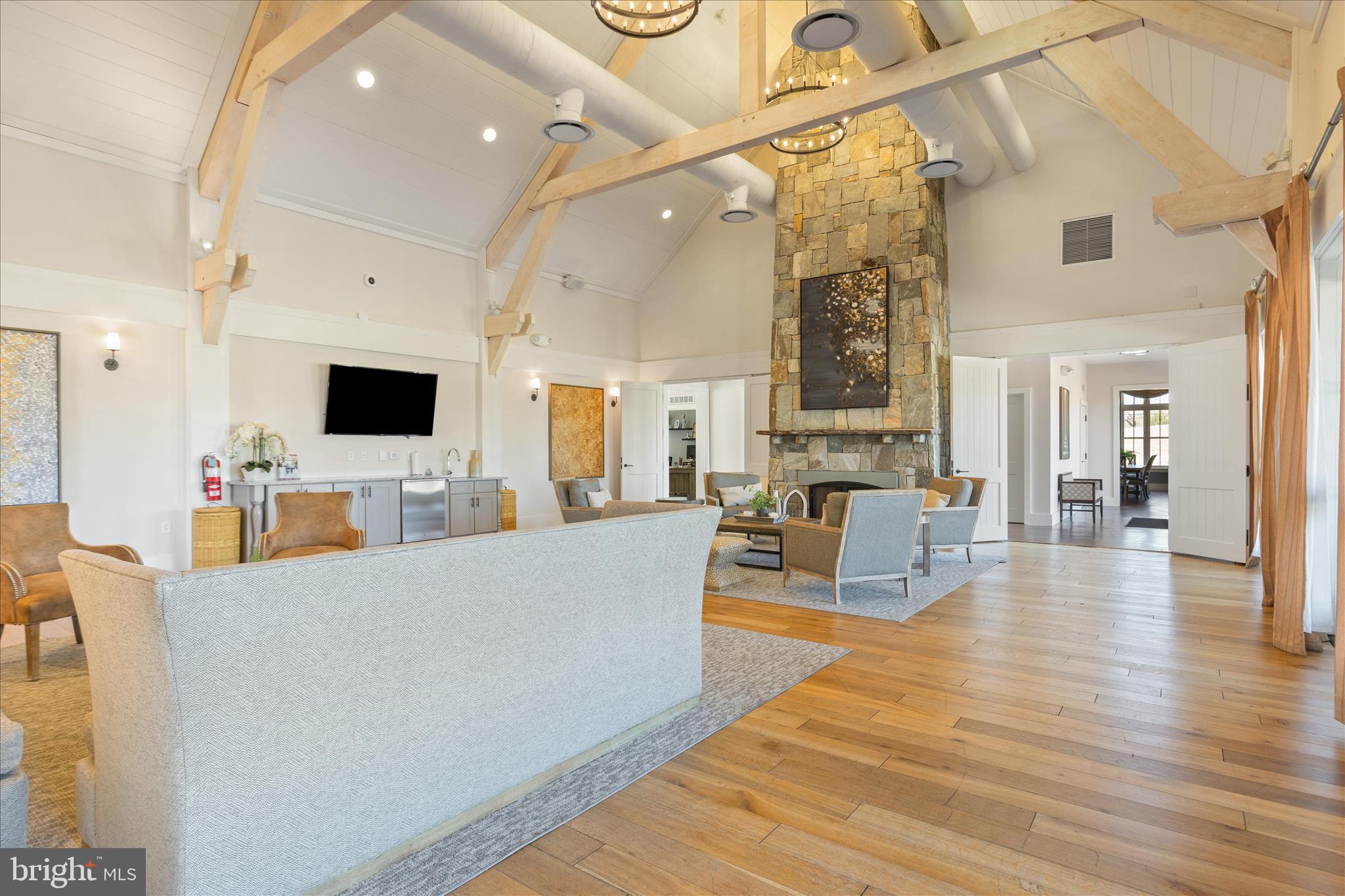 POTOMAC SHORES - Residential