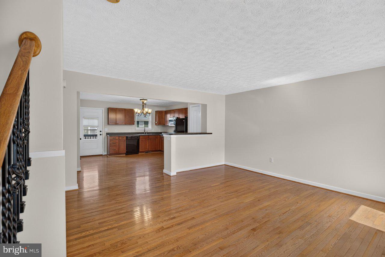 1233 FROST PLACE