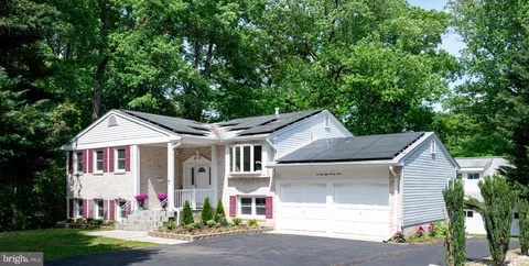 7824 Carrleigh Parkway, Springfield, VA MLS: VAFX2238394