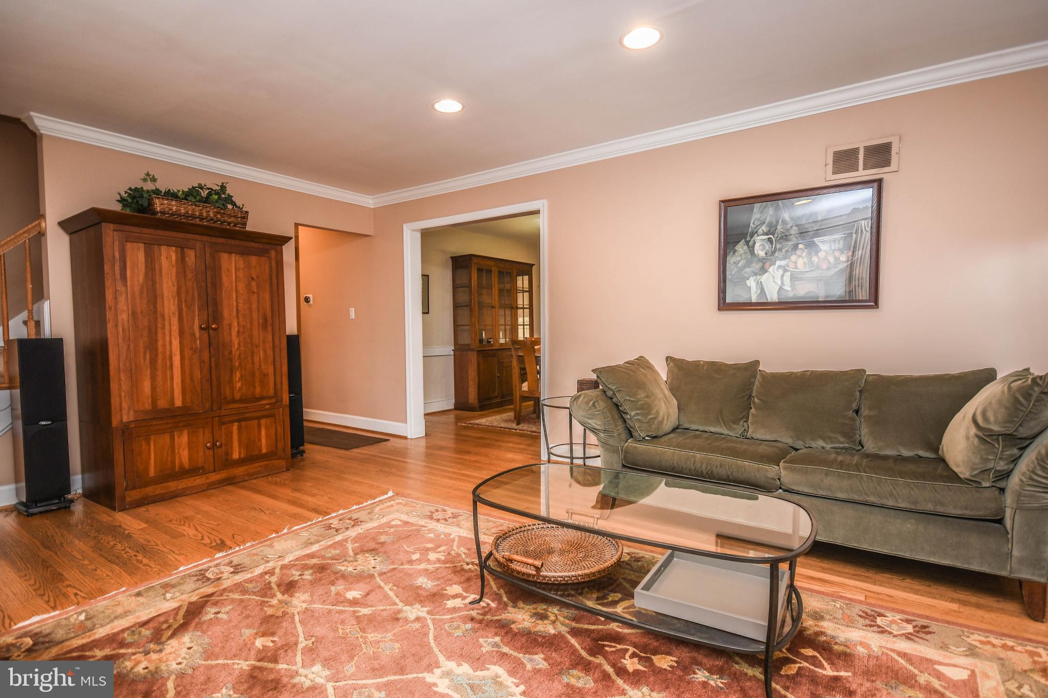 8804 WALNUT HILL ROAD
