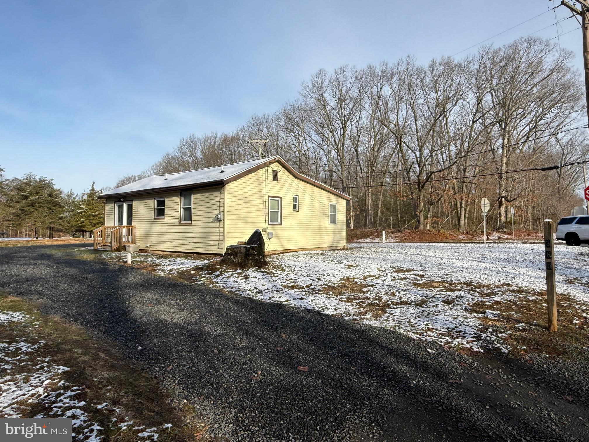 365 OLD DEERFIELD PIKE