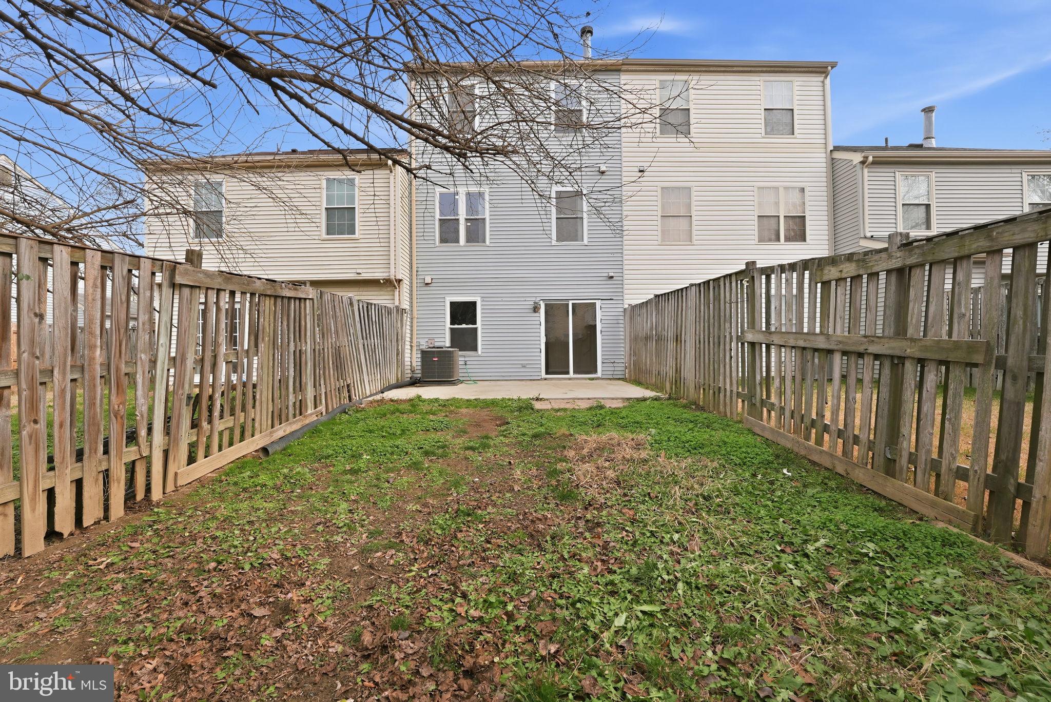 RIVERSIDE RUN IND HEAD - Residential