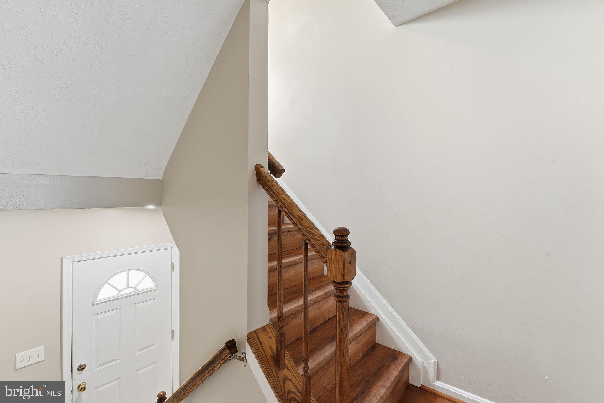 RIVERSIDE RUN IND HEAD - Residential