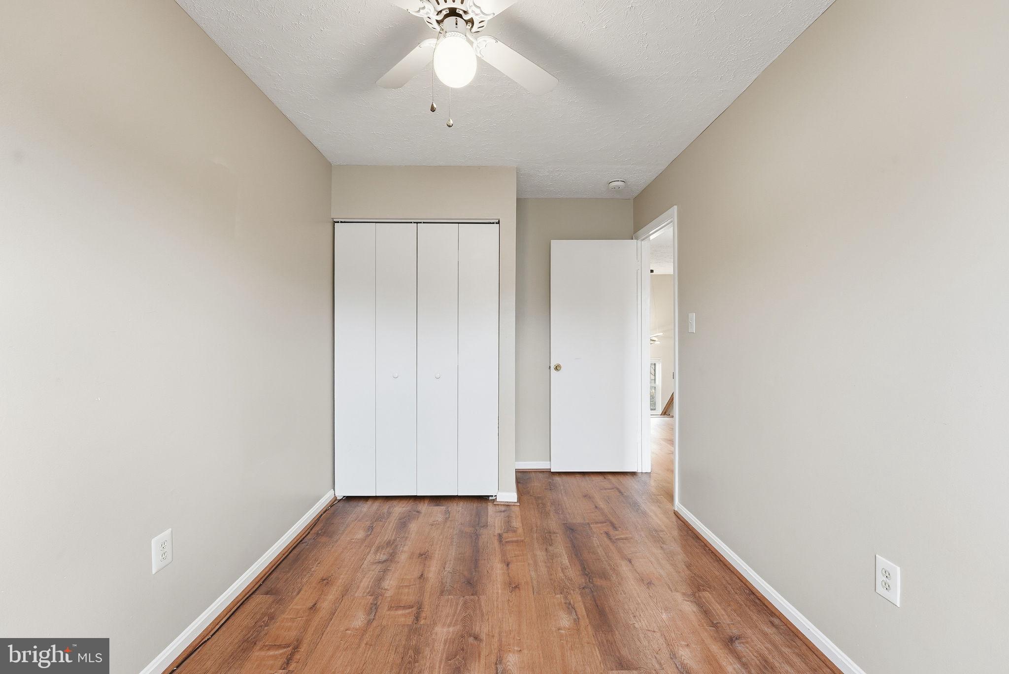 RIVERSIDE RUN IND HEAD - Residential