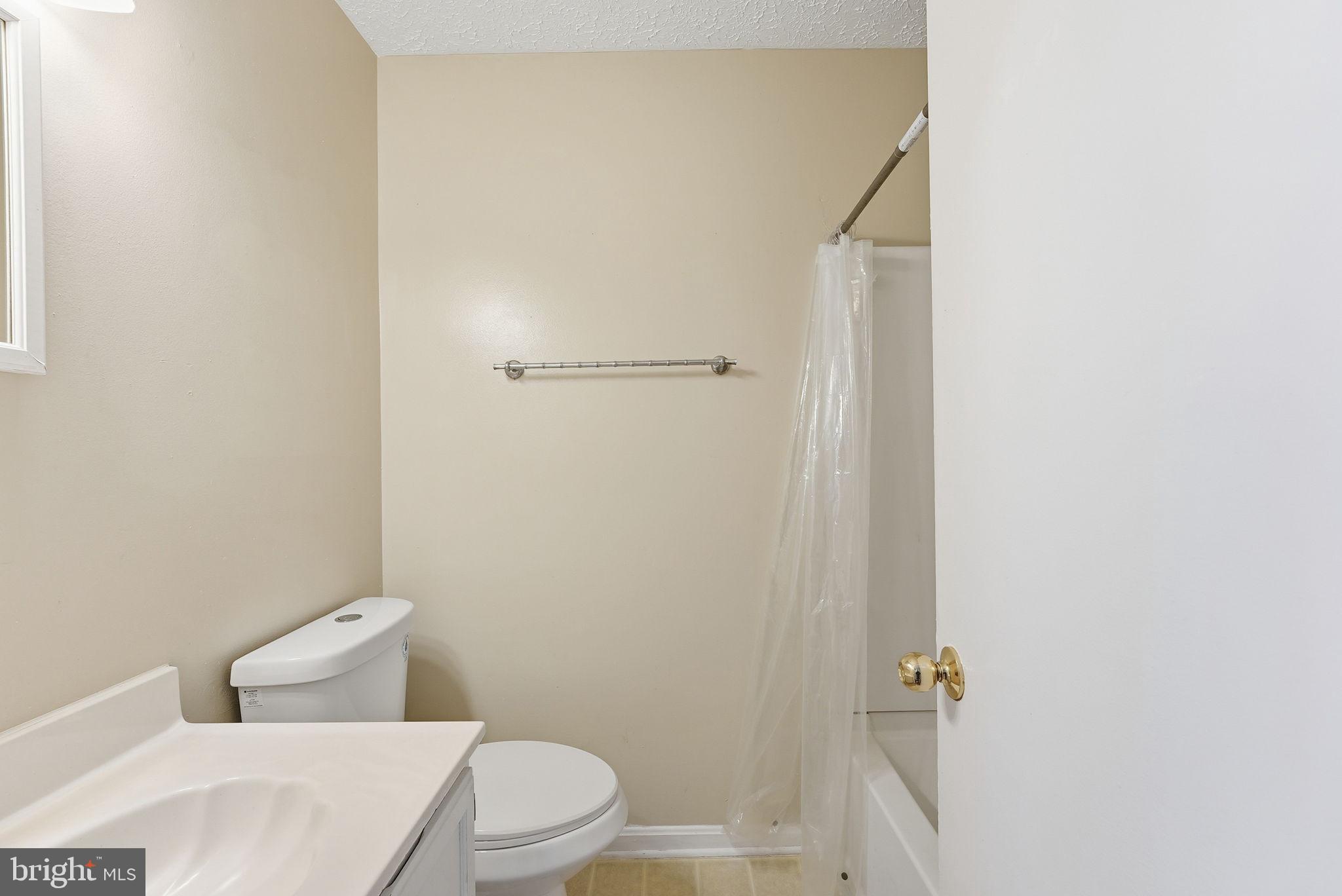 RIVERSIDE RUN IND HEAD - Residential