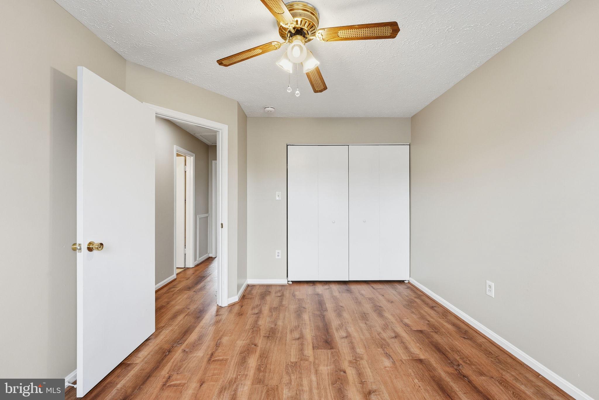 RIVERSIDE RUN IND HEAD - Residential