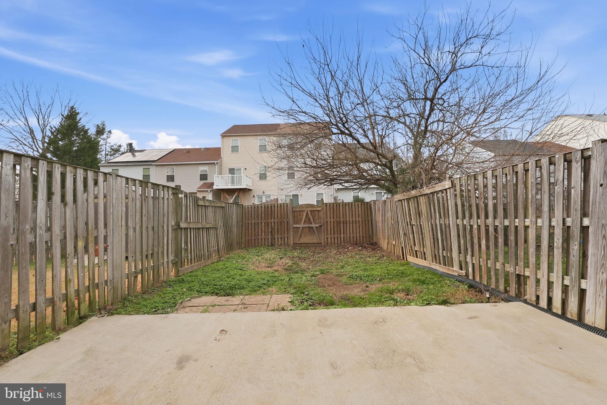 RIVERSIDE RUN IND HEAD - Residential