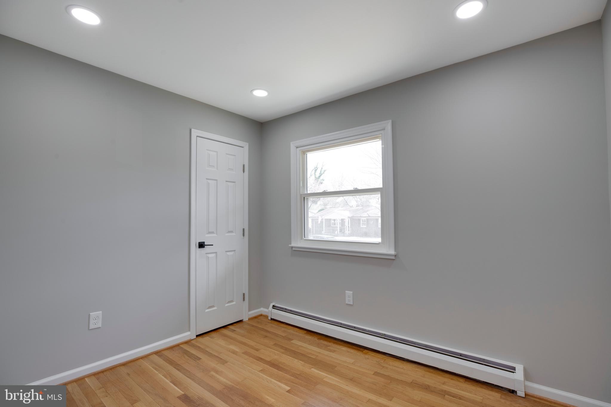 DALE CITY - Residential Lease