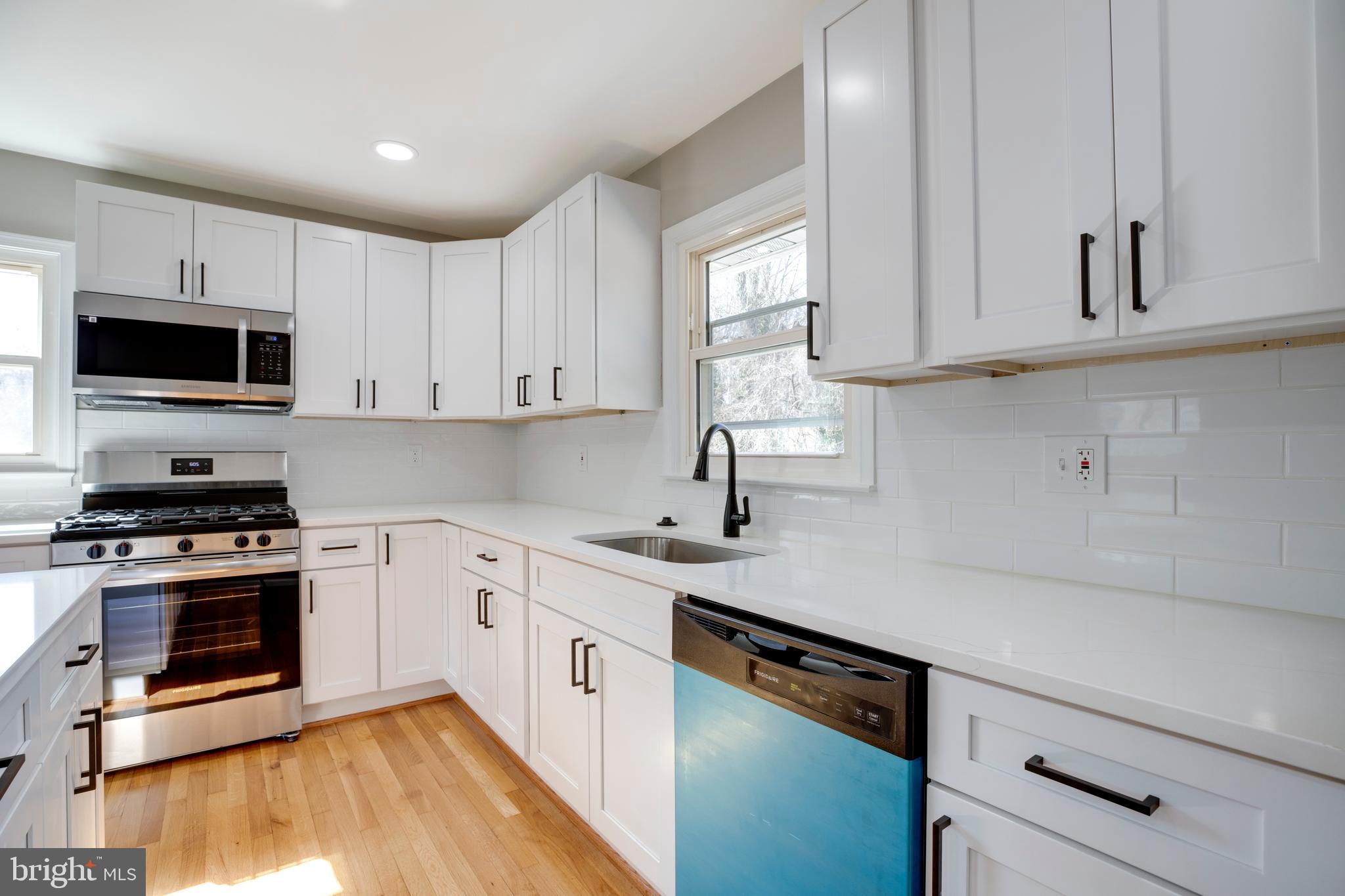 DALE CITY - Residential Lease