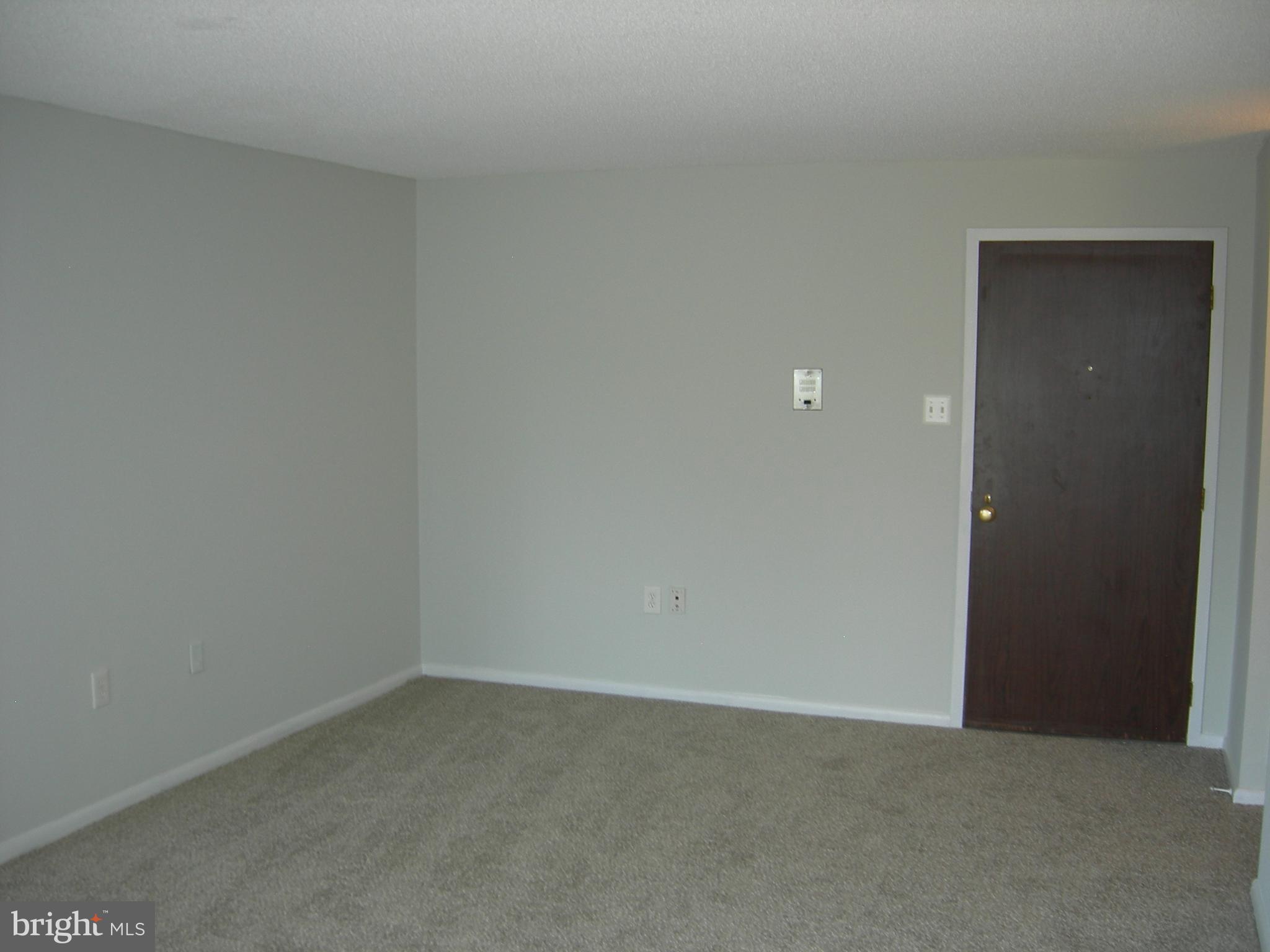 HOLLY HOUSE - Residential