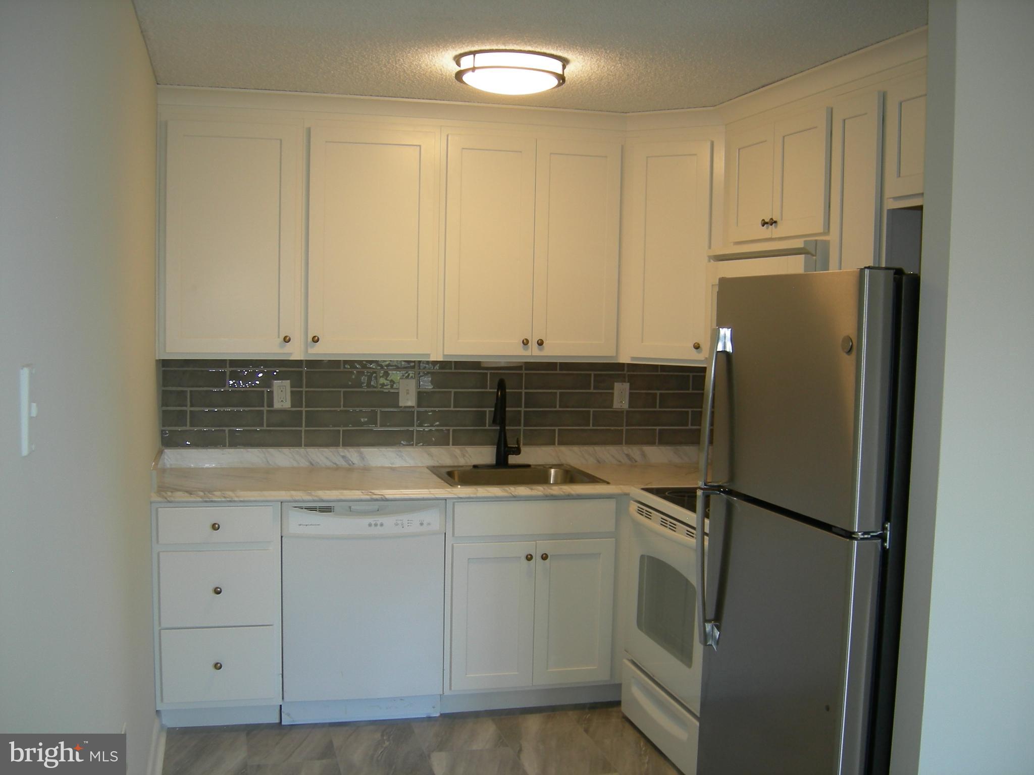 501 N PROVIDENCE ROAD 407