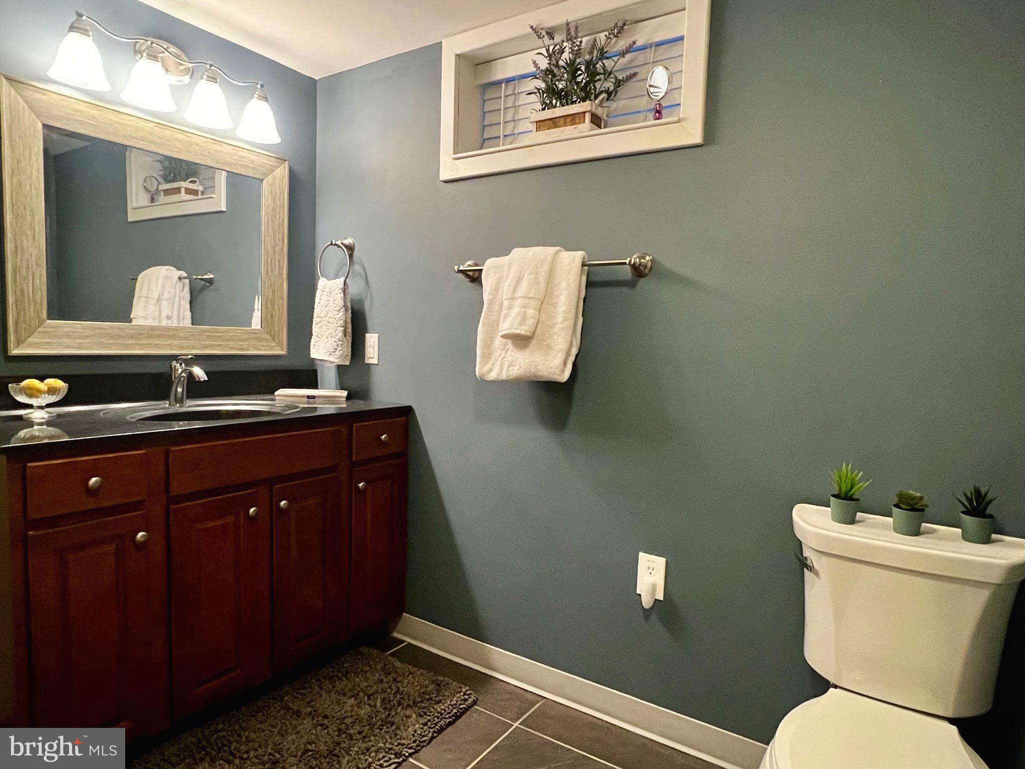 GLENN ACRES - Residential