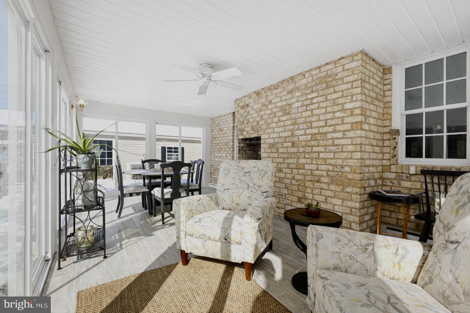 GLENN ACRES - Residential