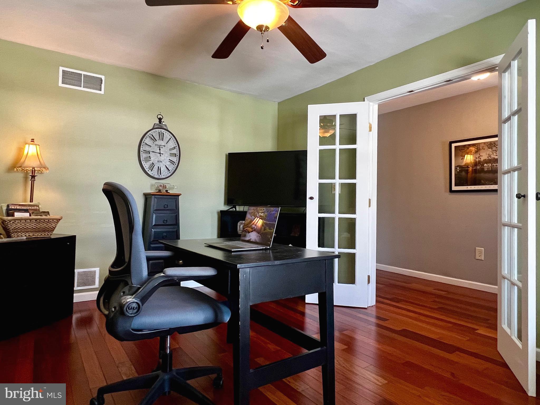 GLENN ACRES - Residential