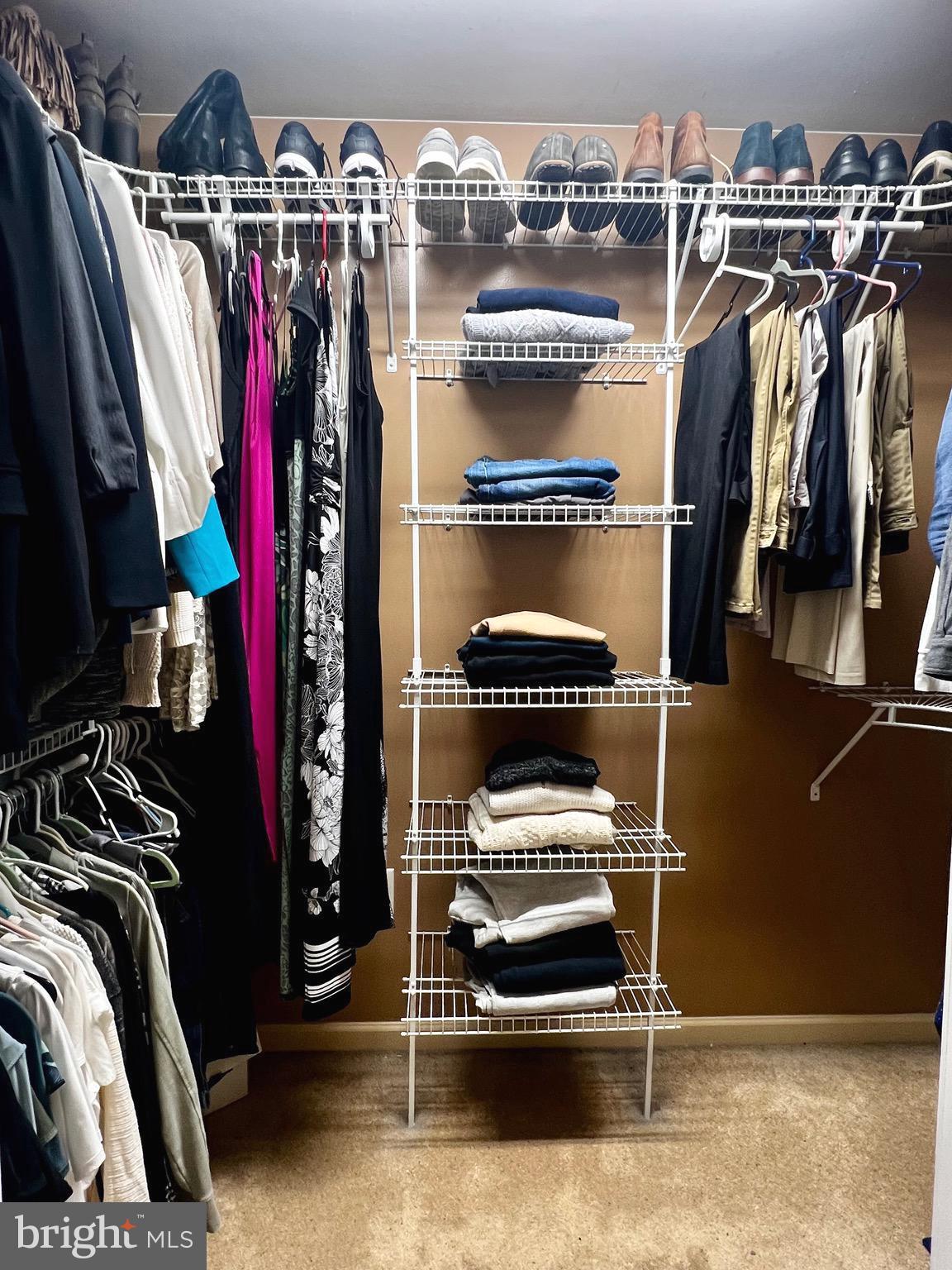 GLENN ACRES - Residential