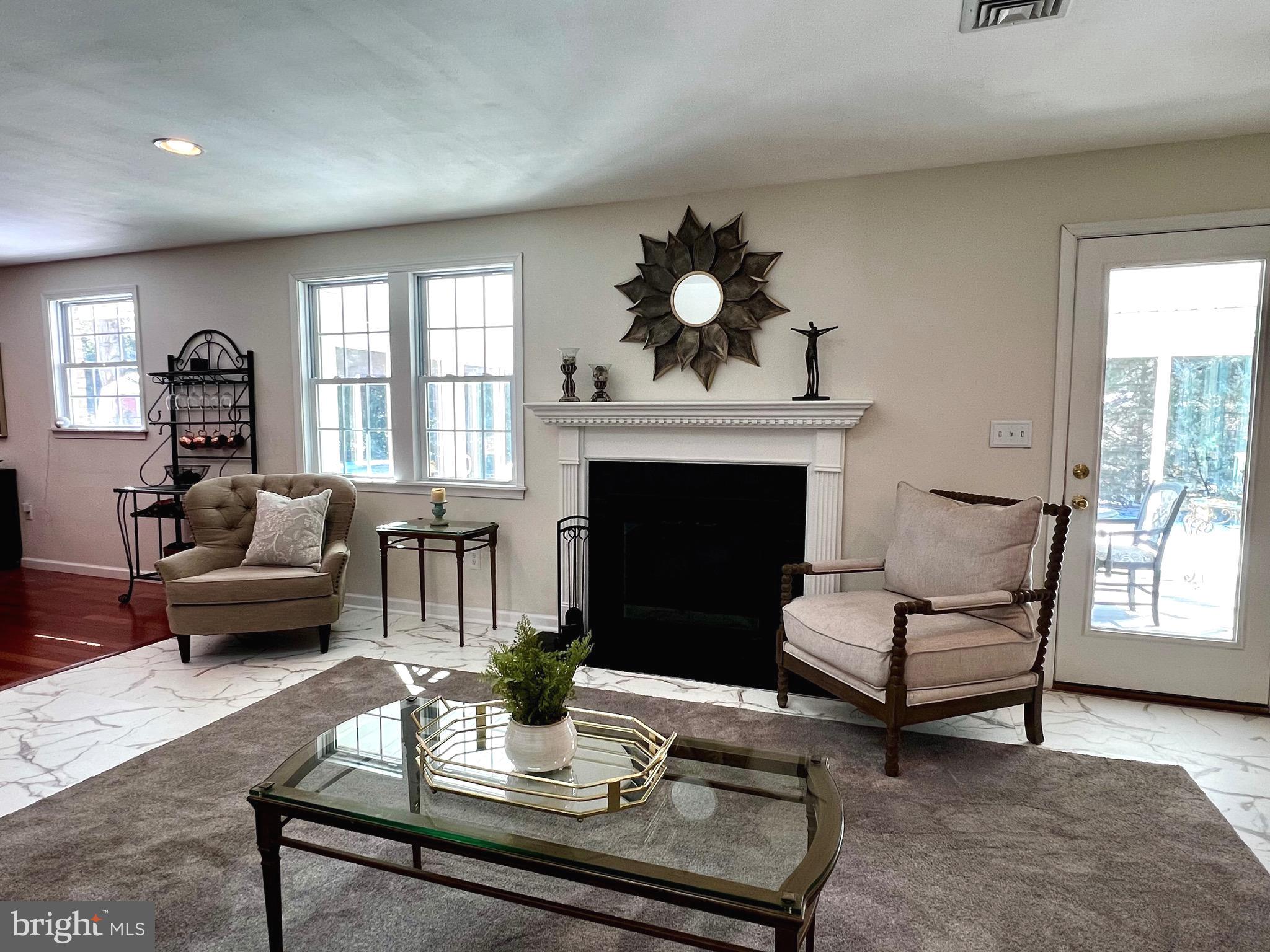 GLENN ACRES - Residential