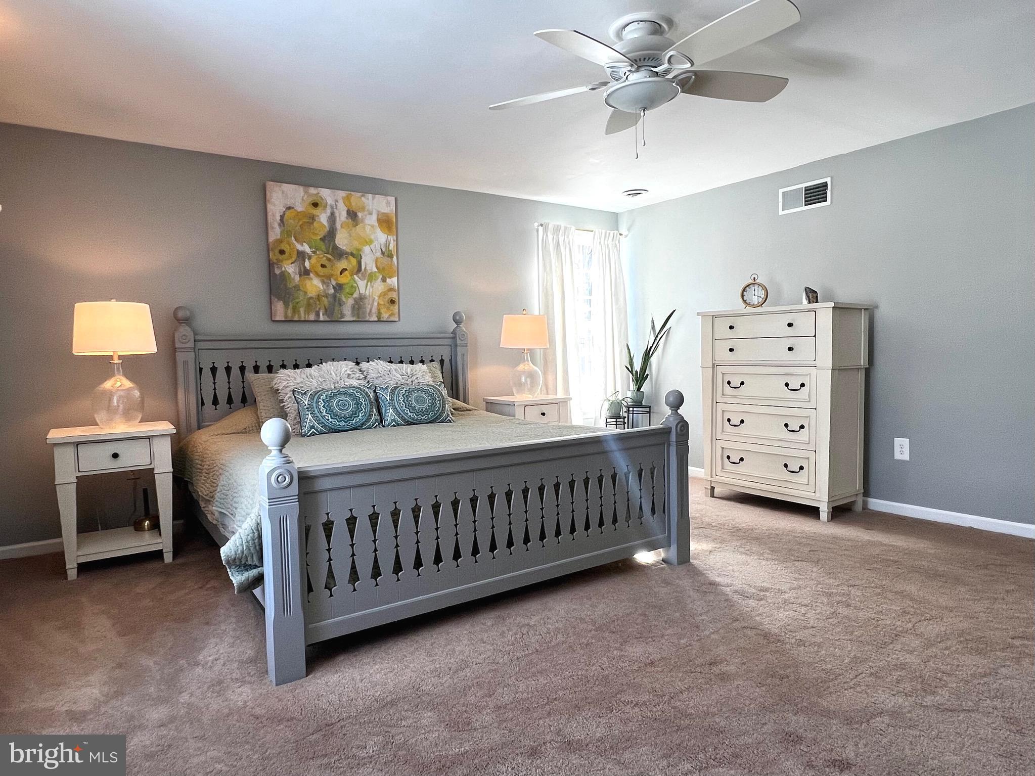 GLENN ACRES - Residential