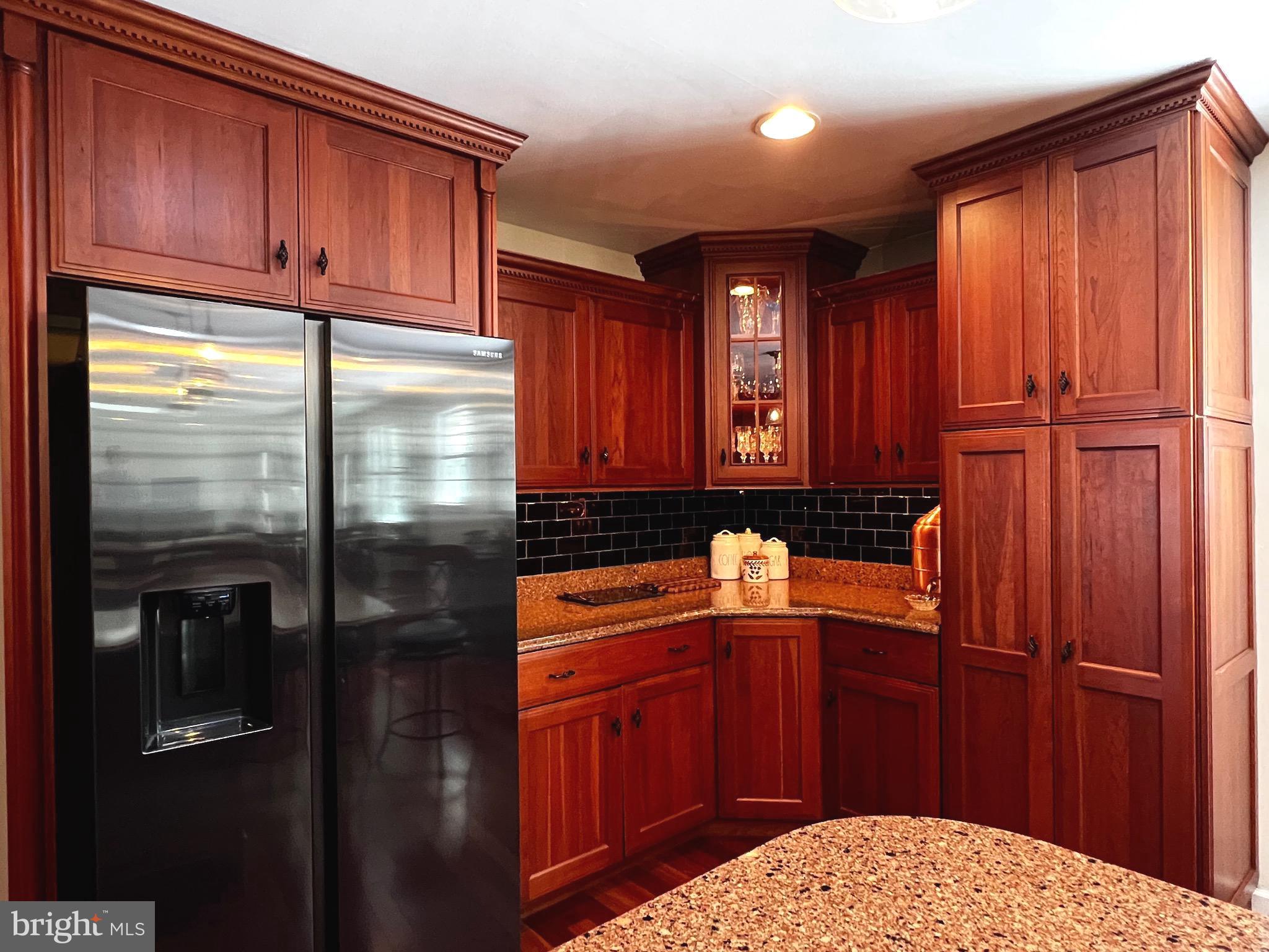 GLENN ACRES - Residential