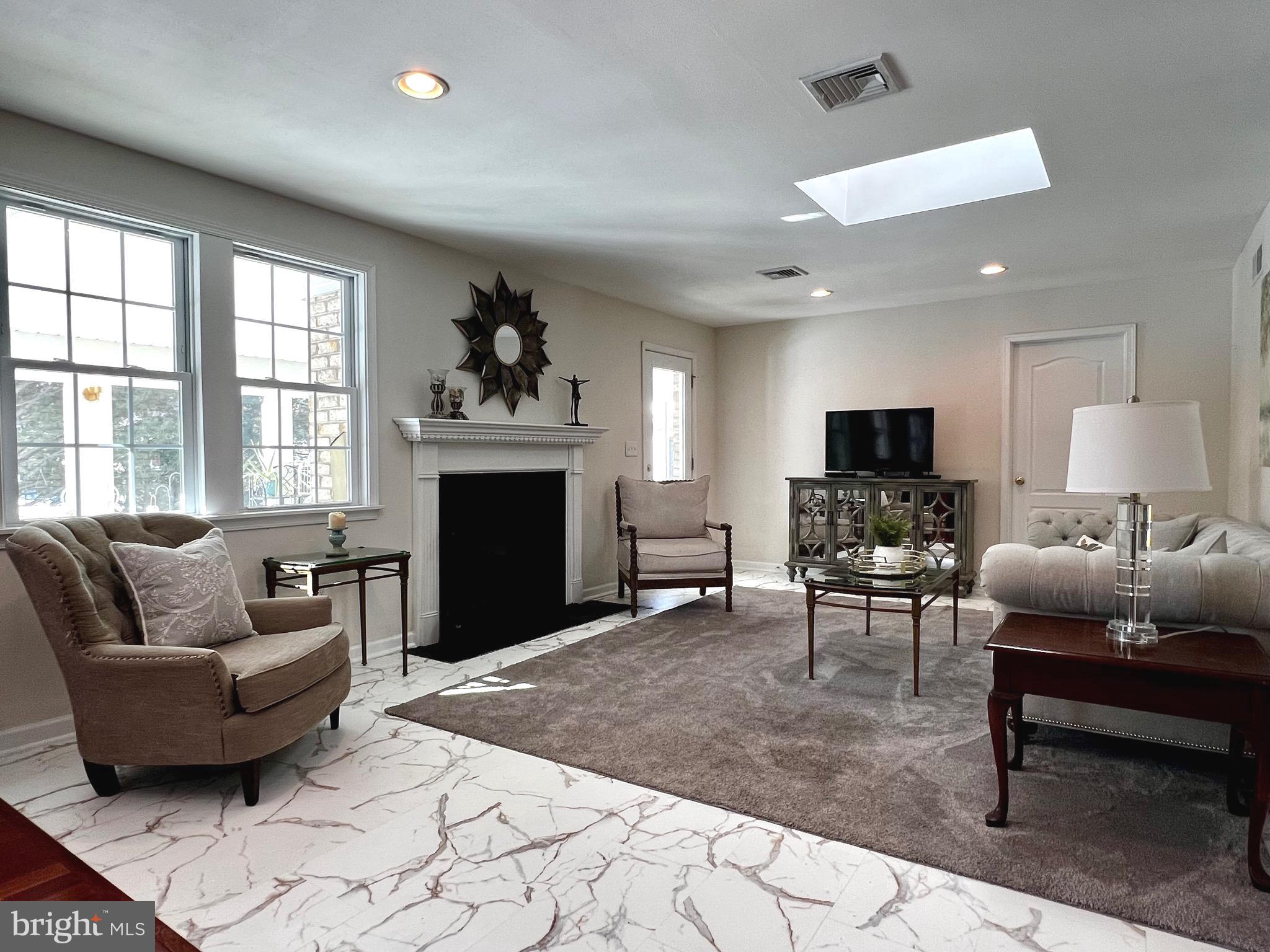 GLENN ACRES - Residential