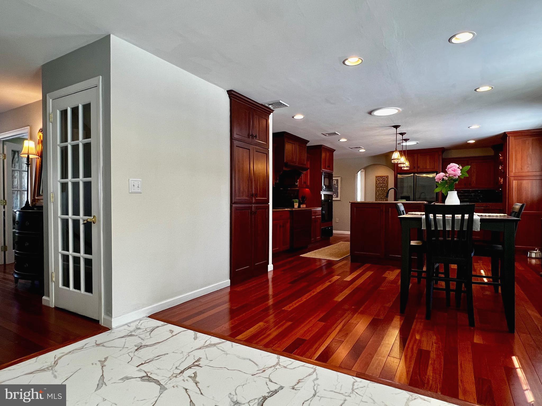 GLENN ACRES - Residential