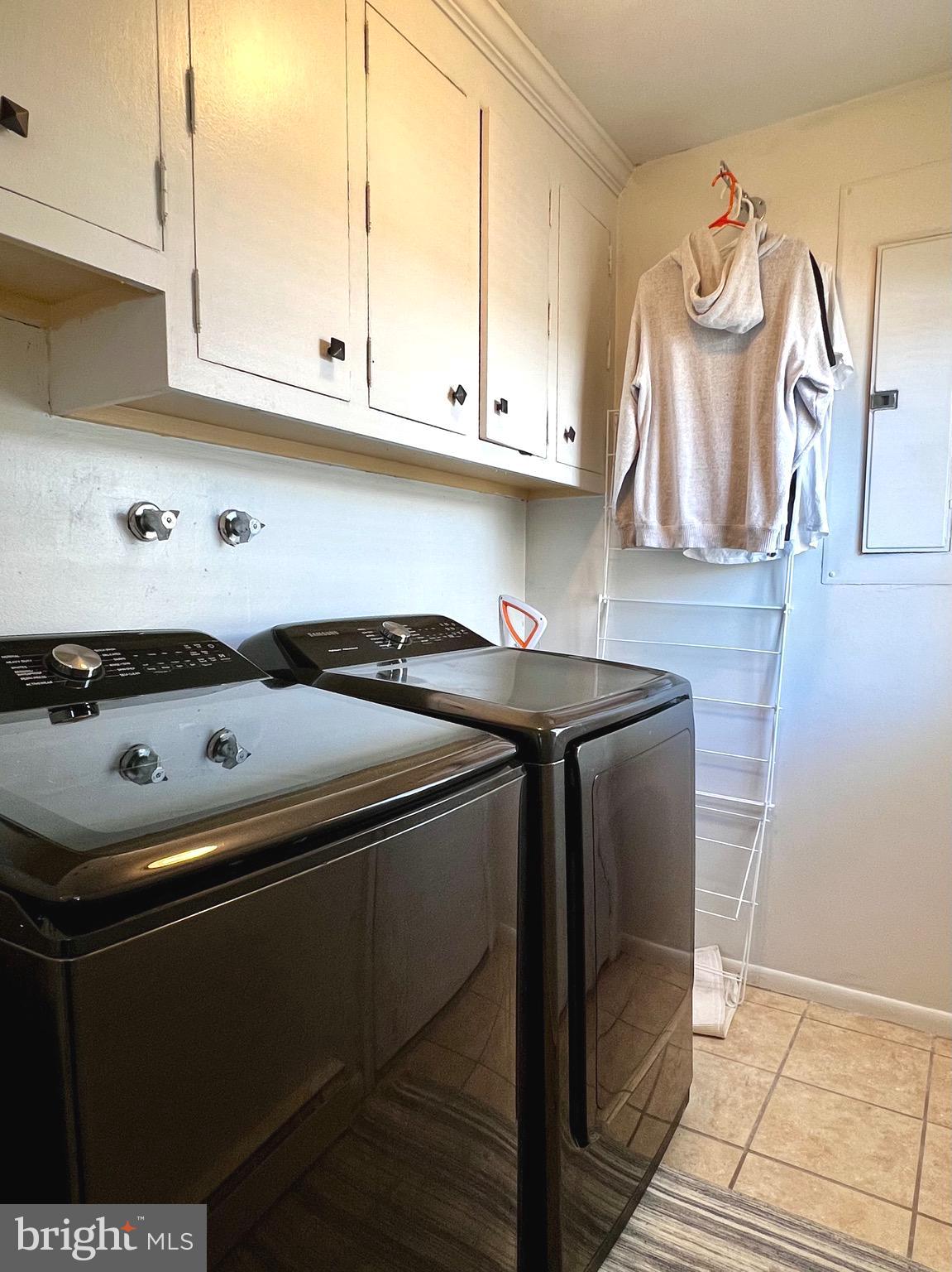 GLENN ACRES - Residential