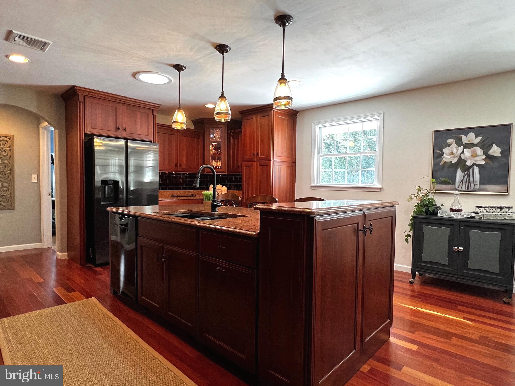 GLENN ACRES - Residential