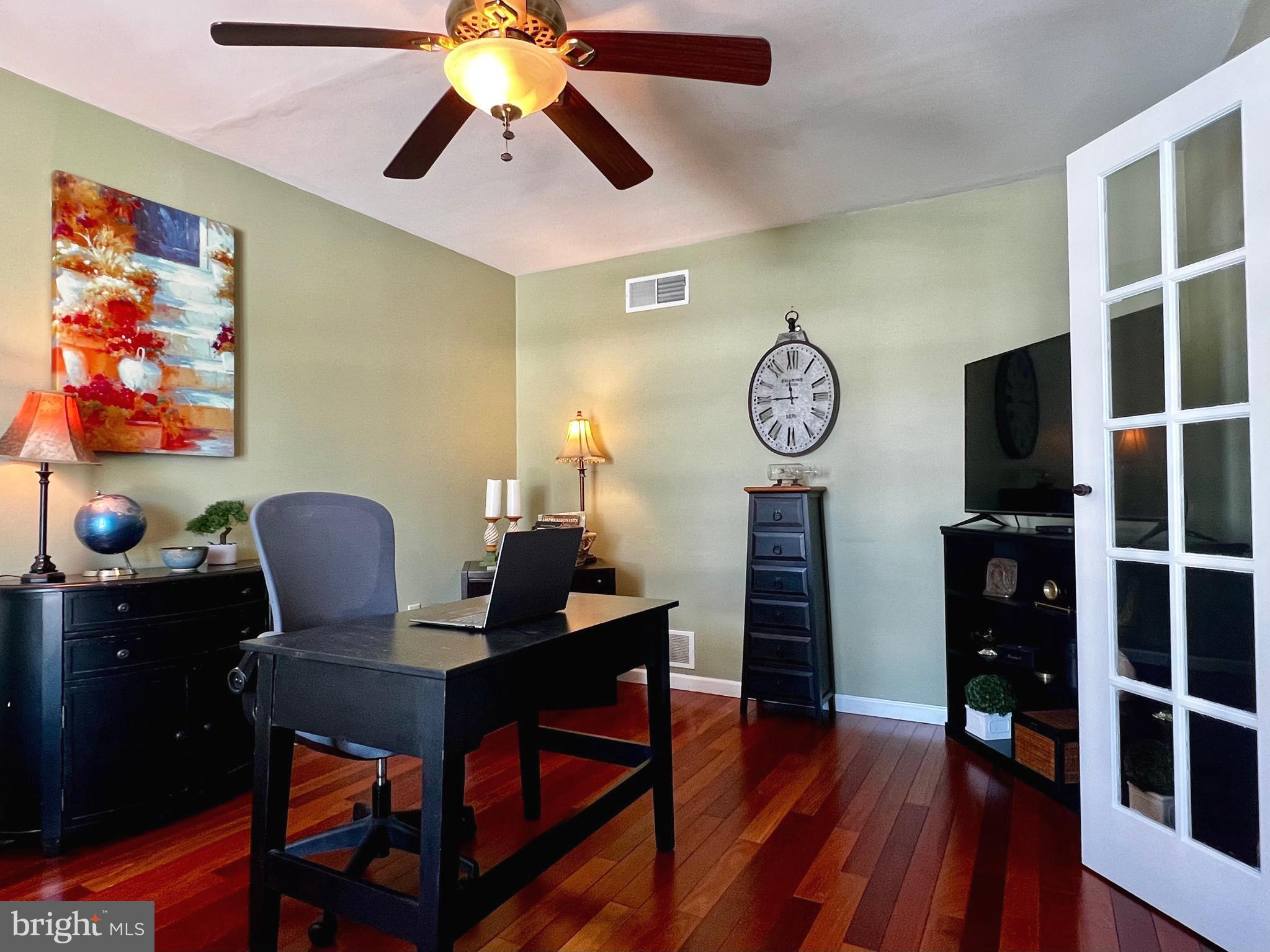 GLENN ACRES - Residential