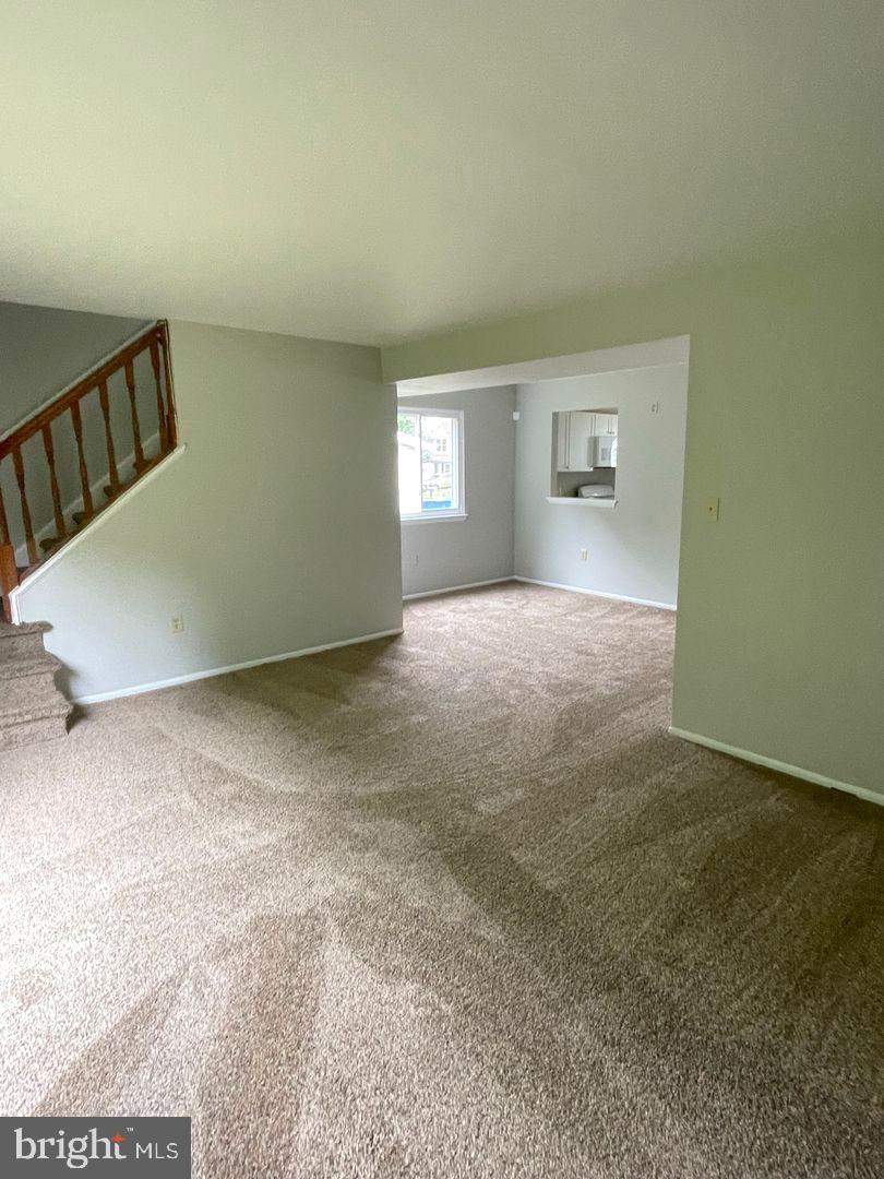 9 WELLINGTON DRIVE