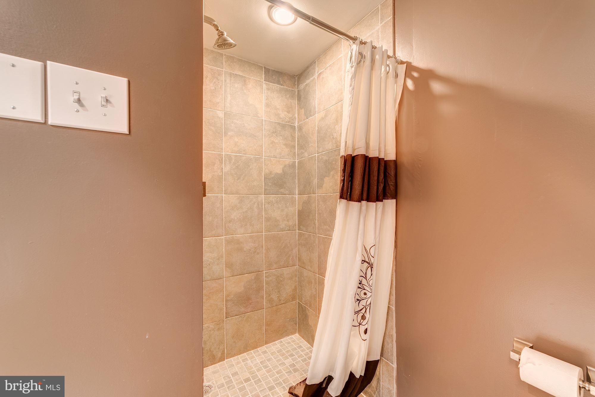 WEYANOKE - Residential