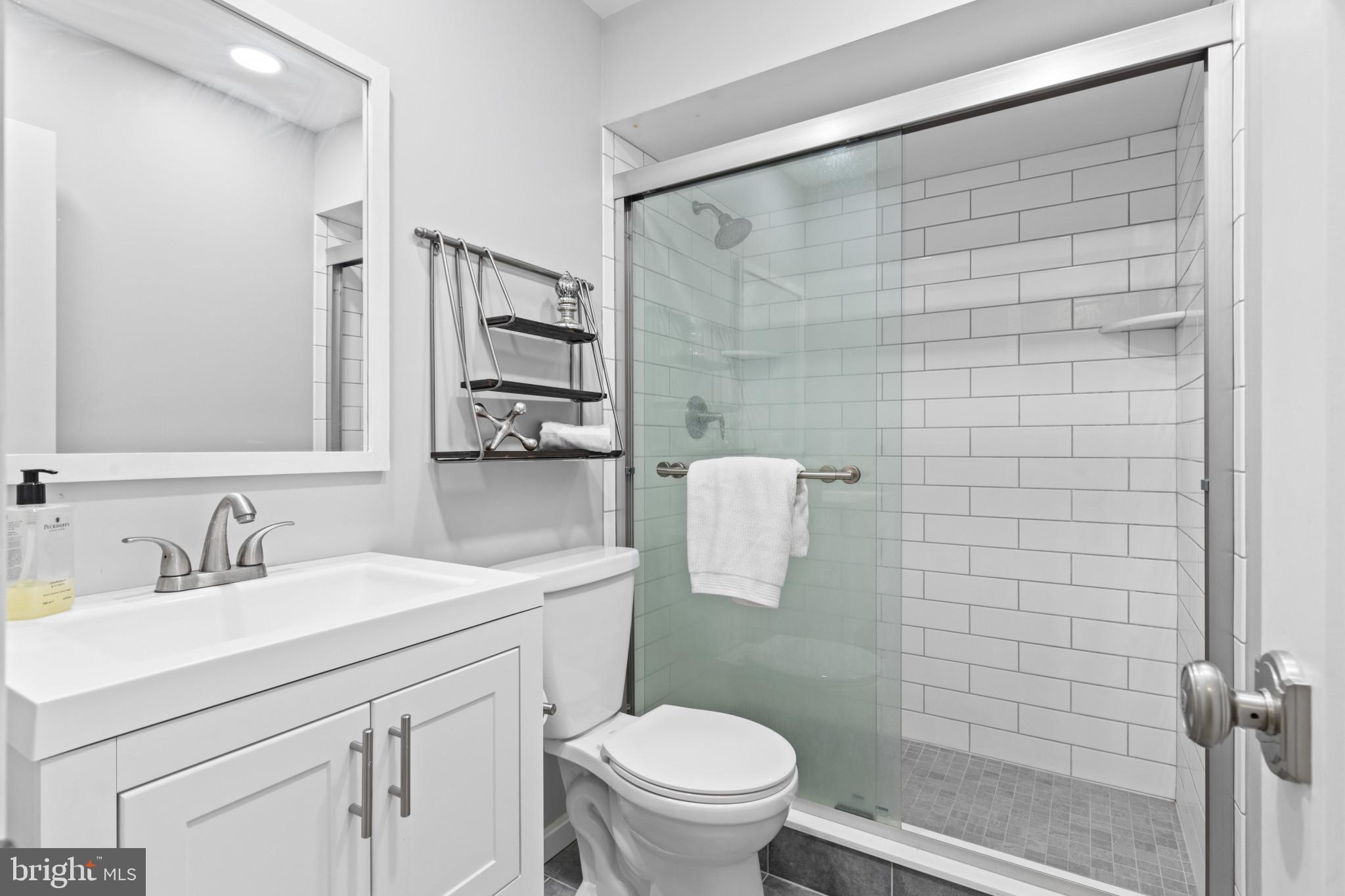 WEST ANNAPOLIS - Residential