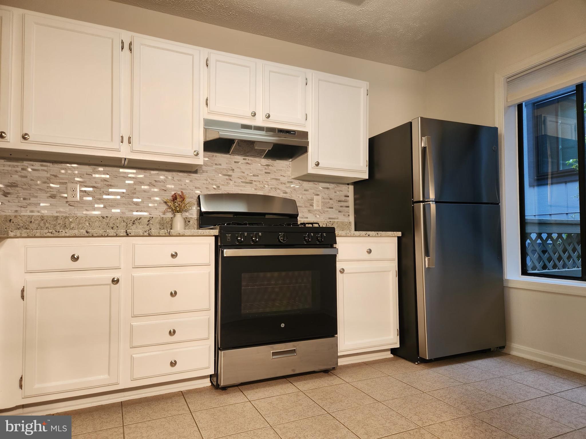 WINDBROOKE - Residential