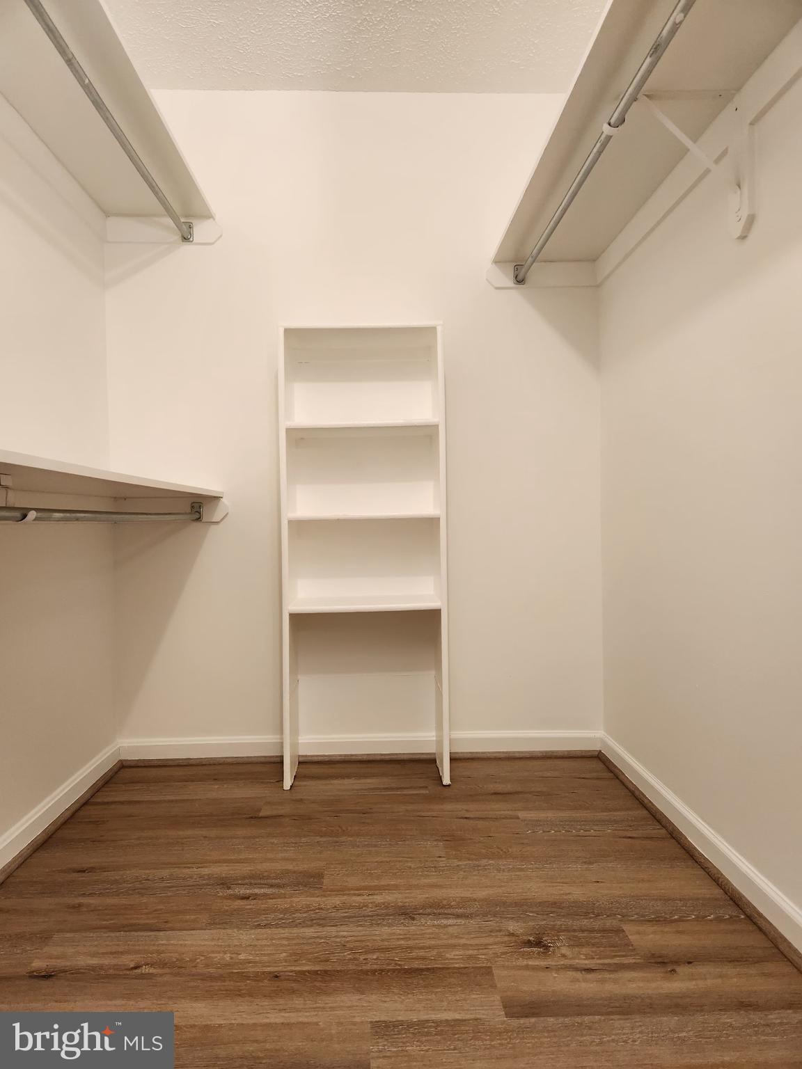 WINDBROOKE - Residential