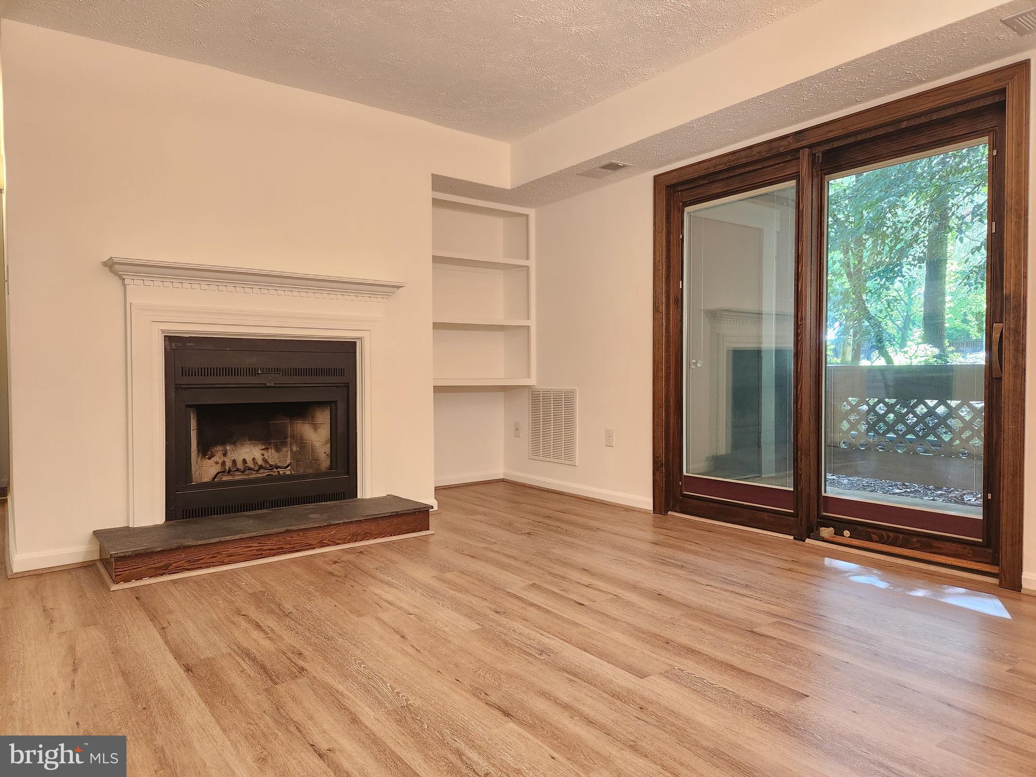 WINDBROOKE - Residential