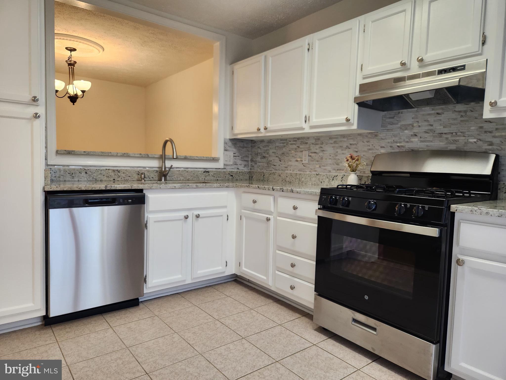 WINDBROOKE - Residential