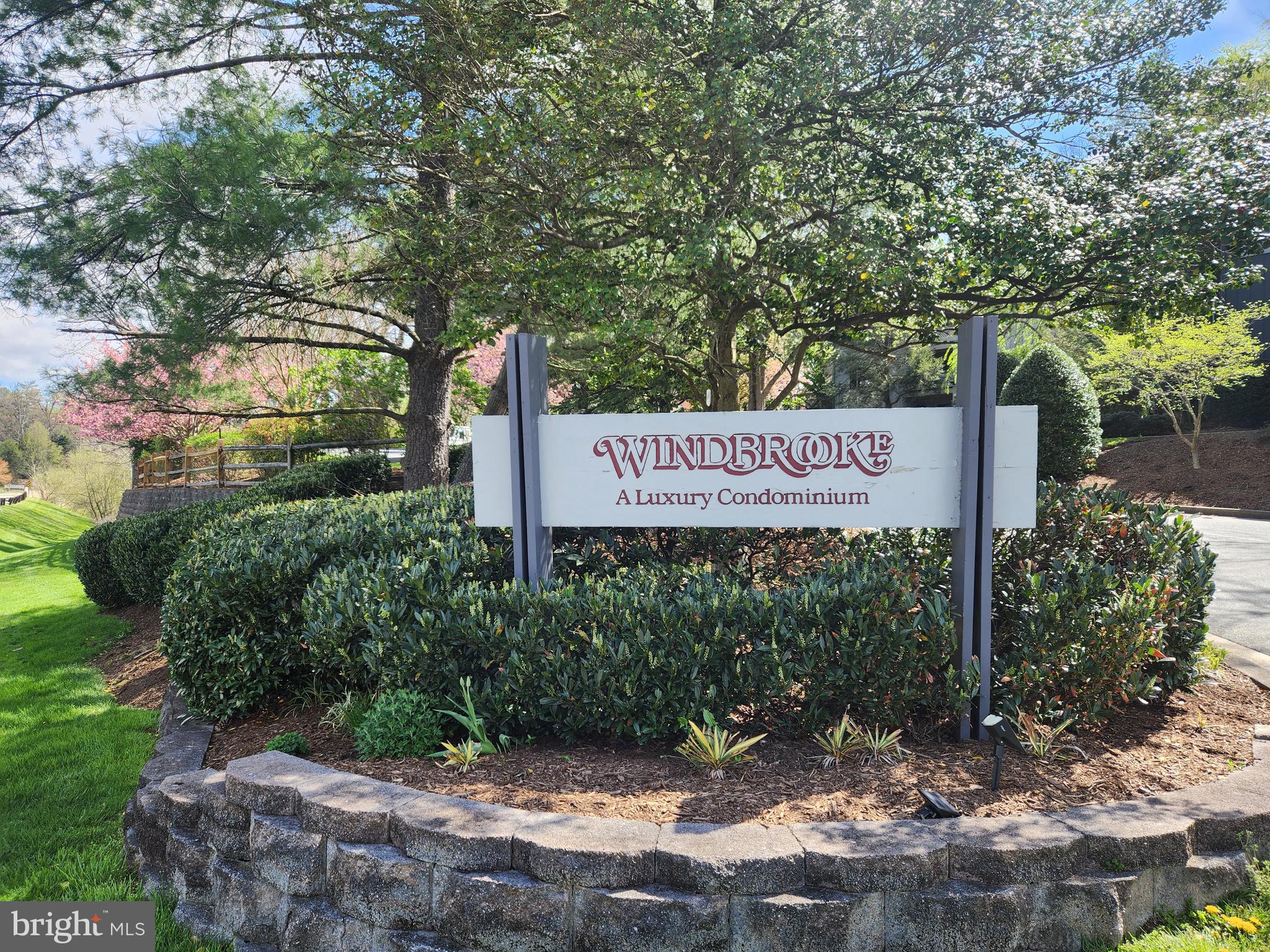 WINDBROOKE - Residential