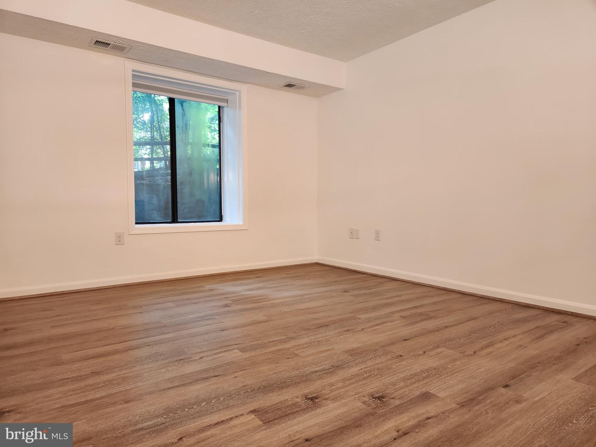 WINDBROOKE - Residential