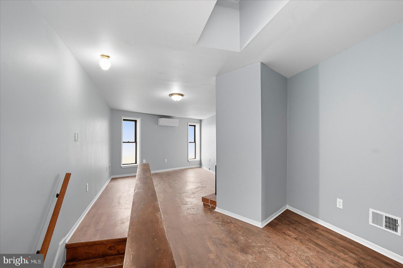 SANDTOWN-WINCHESTER - Residential