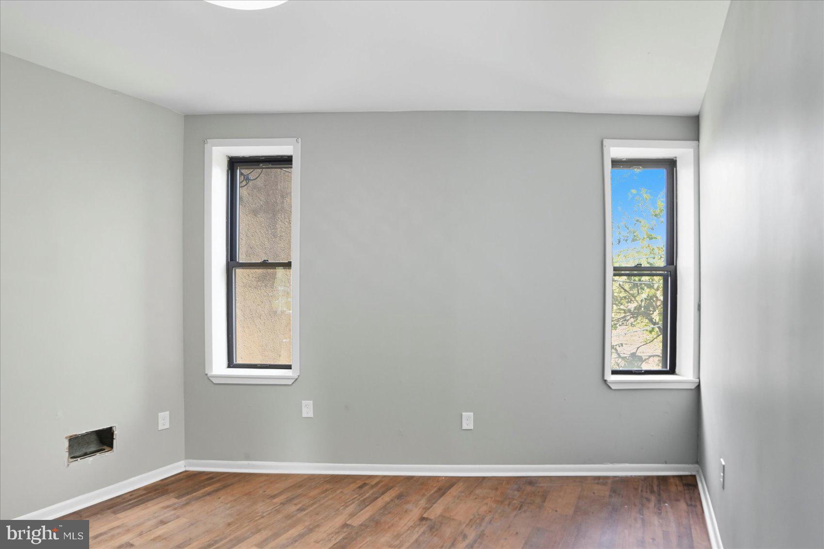 SANDTOWN-WINCHESTER - Residential